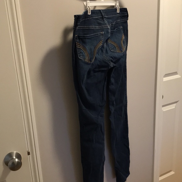 Hollister dark wash size 9L jeggings. - Picture 3 of 4